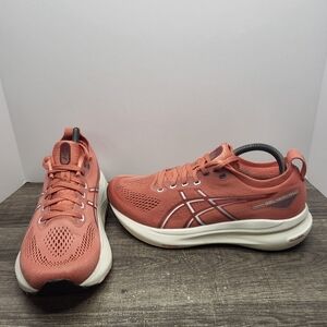 ASICS Gel-Kayano 31 1012B670 Coral Red Orange Running Shoes Sneakers Womens Sz 9